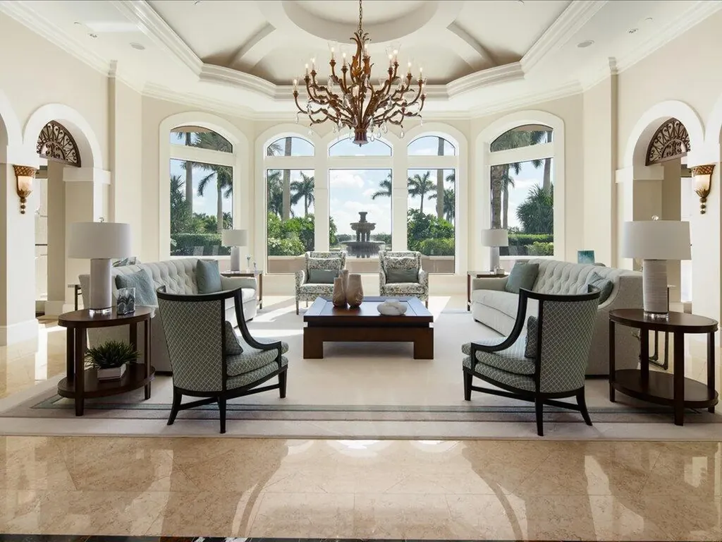 1060 Borghese Naples FL 34114