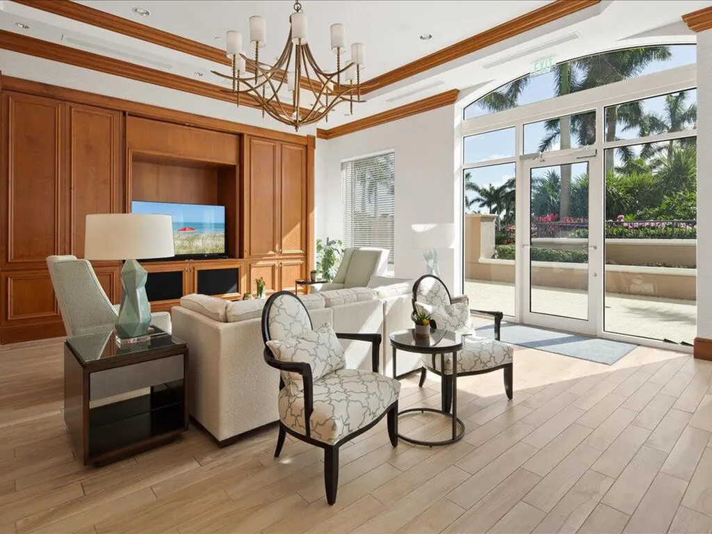 1060 Borghese Naples FL 34114