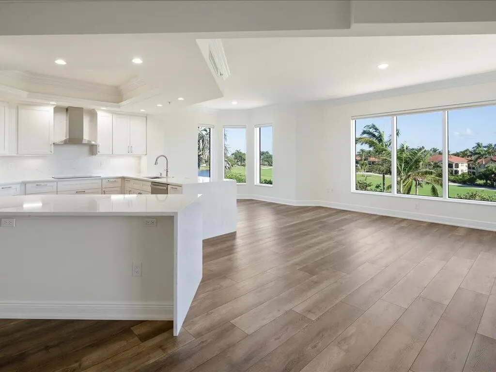 1060 Borghese Naples FL 34114