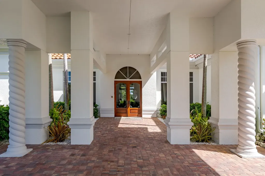 815 Whiskey Creek Drive Marco Island FL 34145