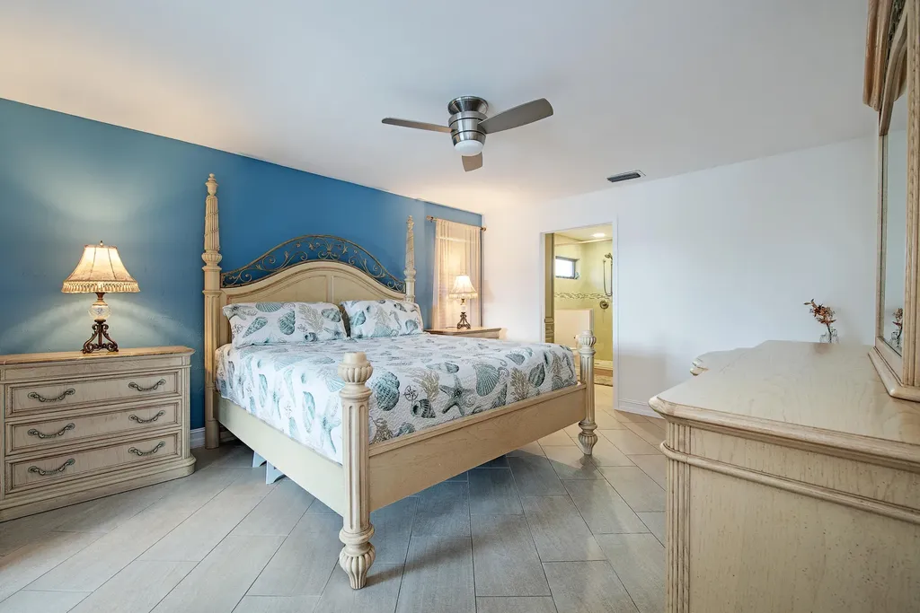 919 S Joy Circle Marco Island FL 34145