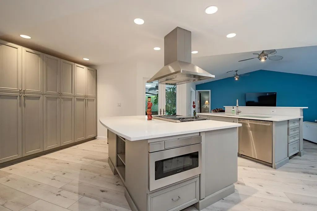 919 S Joy Circle Marco Island FL 34145