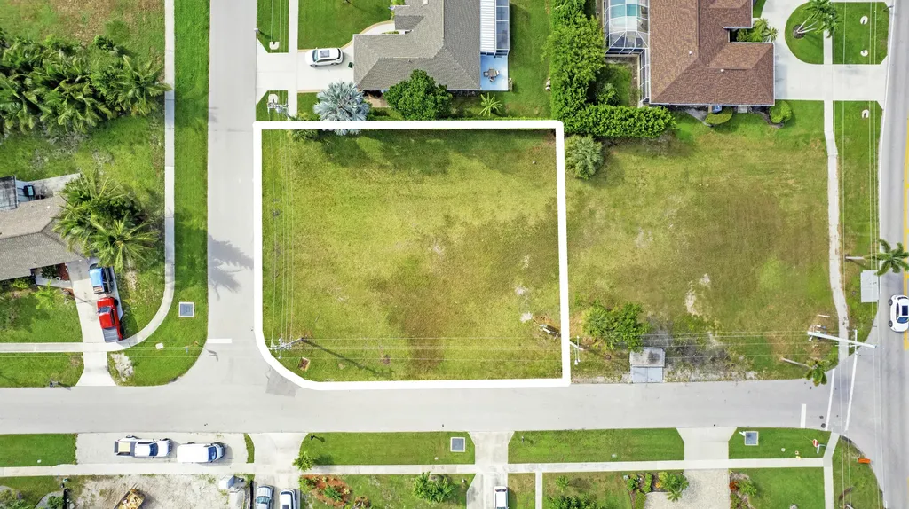276 Tahiti Road Marco Island FL 34145