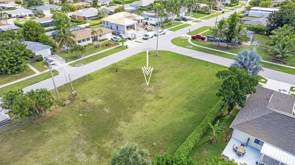 276 Tahiti Road Marco Island FL 34145