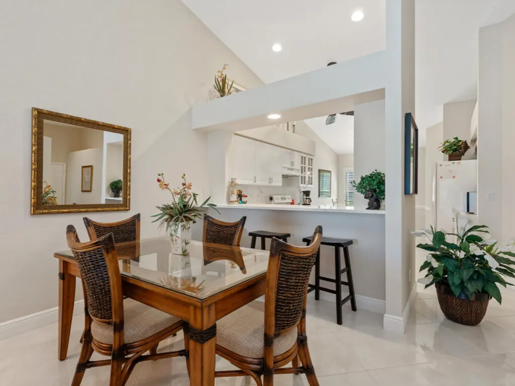 5807 Greenwood Circle Naples FL 34112