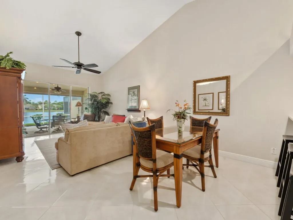 5807 Greenwood Circle Naples FL 34112