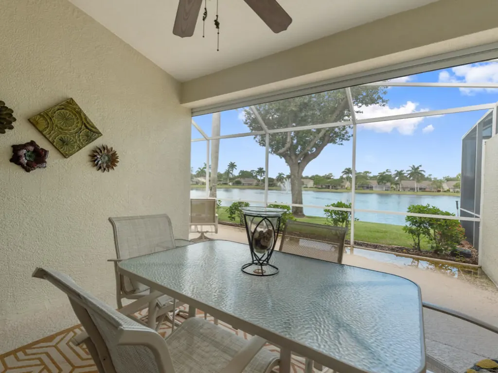 5807 Greenwood Circle Naples FL 34112