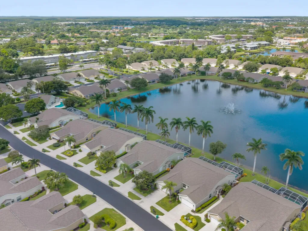 5807 Greenwood Circle Naples FL 34112