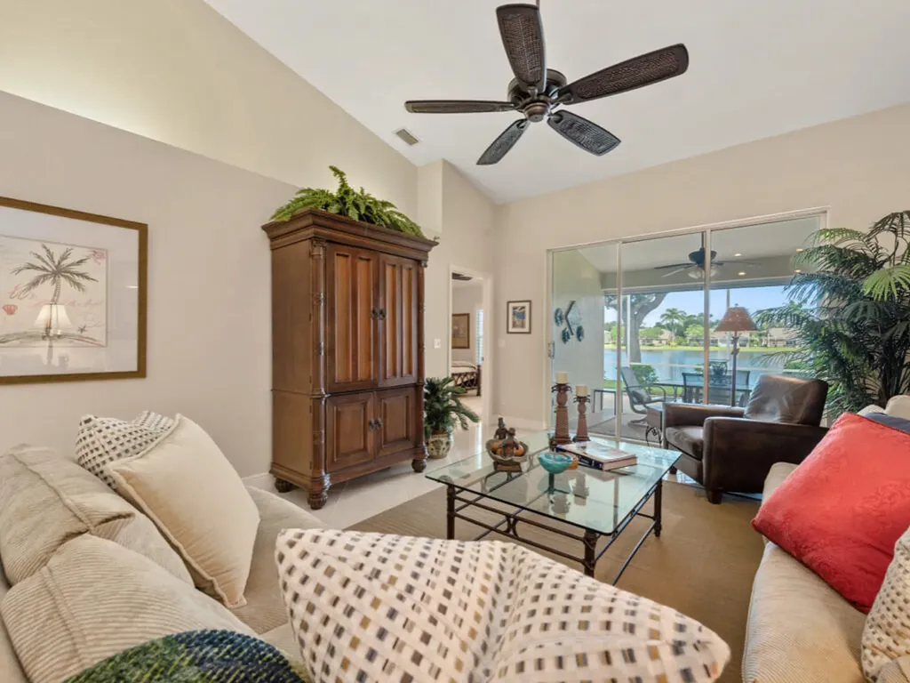 5807 Greenwood Circle Naples FL 34112