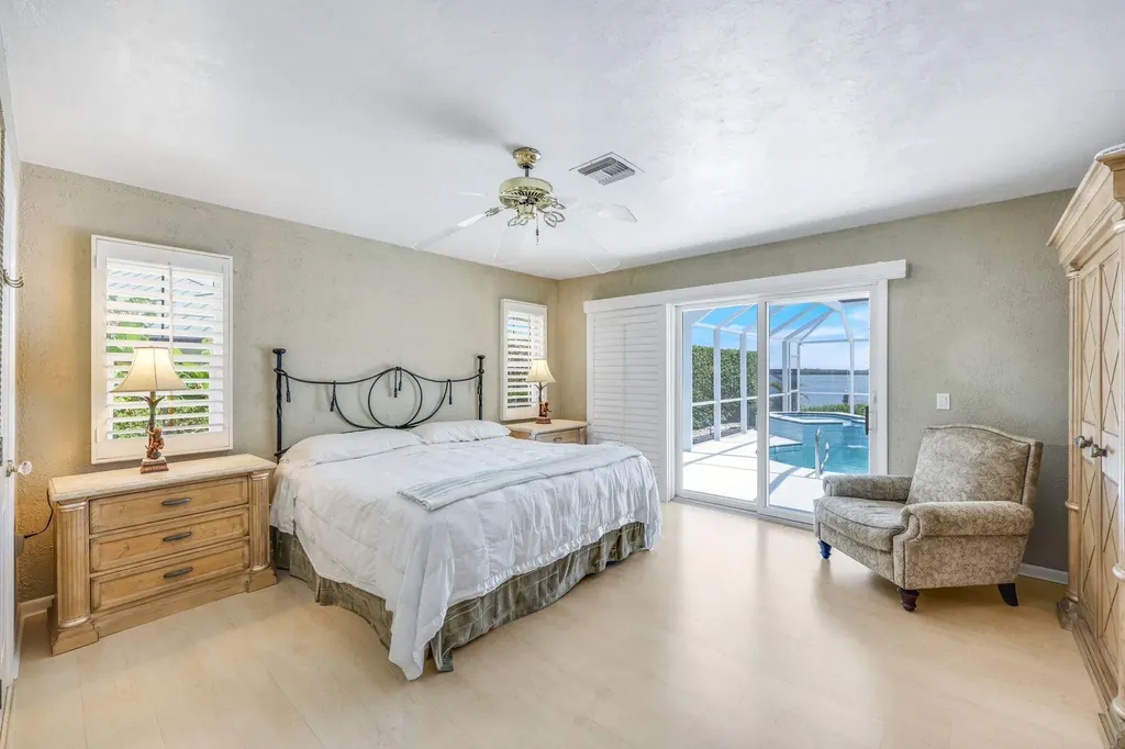 1268 Laurel Court Marco Island FL 34145