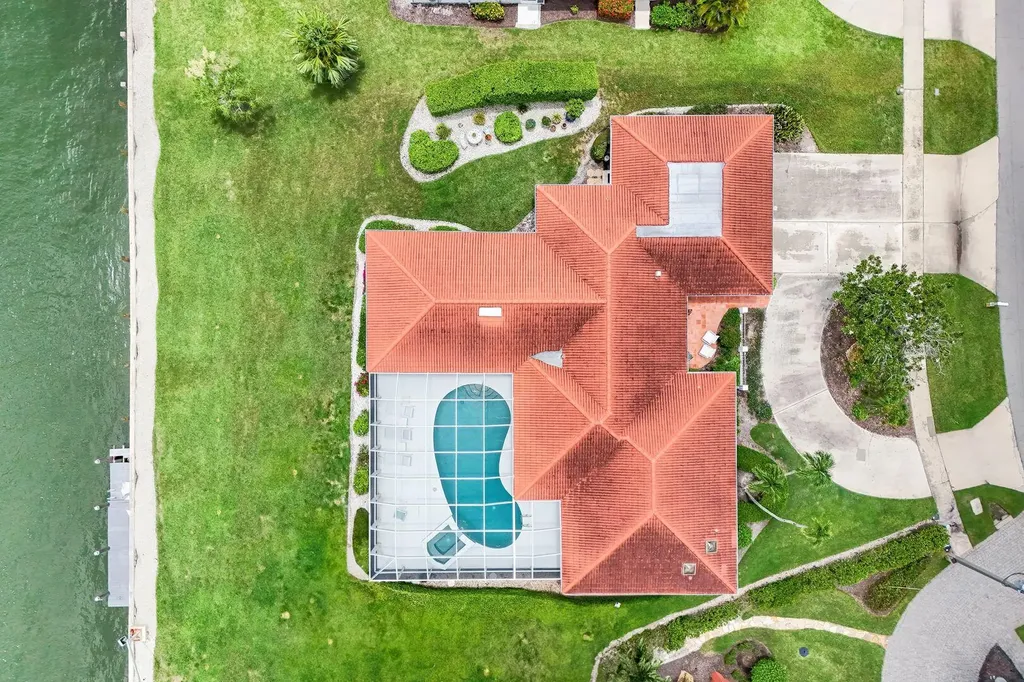 1268 Laurel Court Marco Island FL 34145