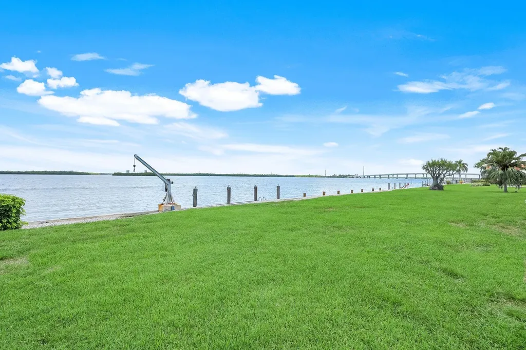 1268 Laurel Court Marco Island FL 34145