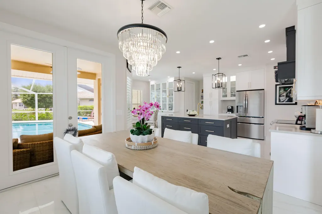 1045 Cottonwood Court Marco Island FL 34145