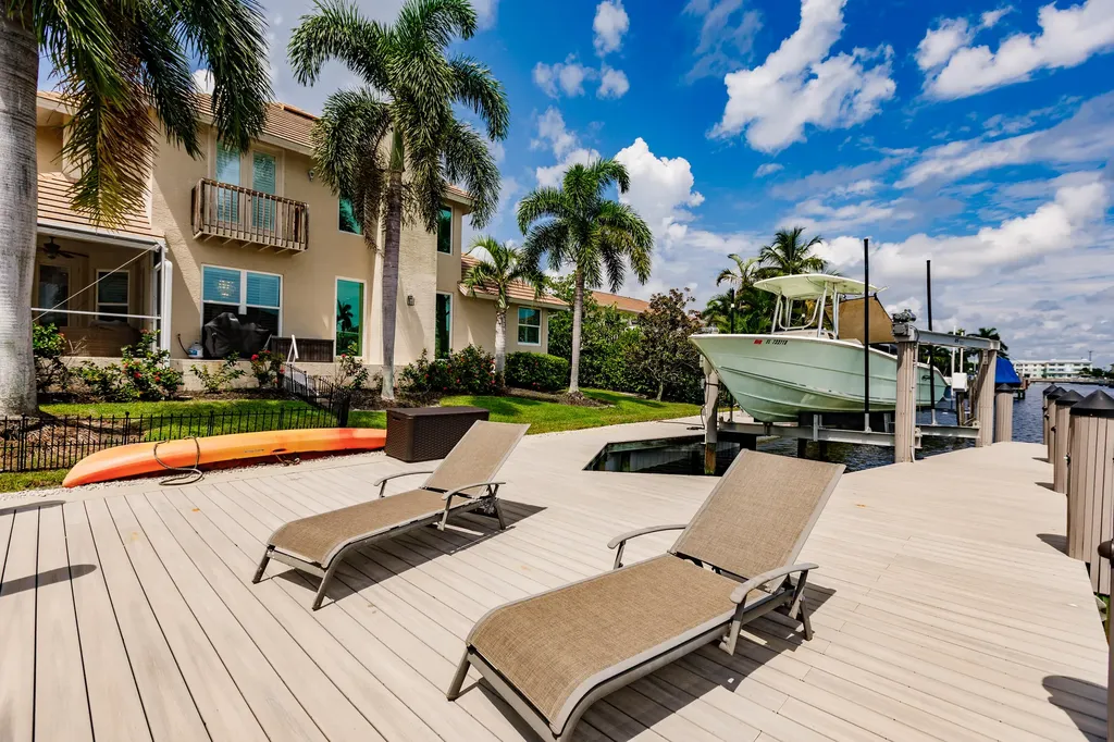 1045 Cottonwood Court Marco Island FL 34145