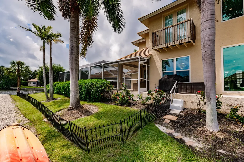 1045 Cottonwood Court Marco Island FL 34145