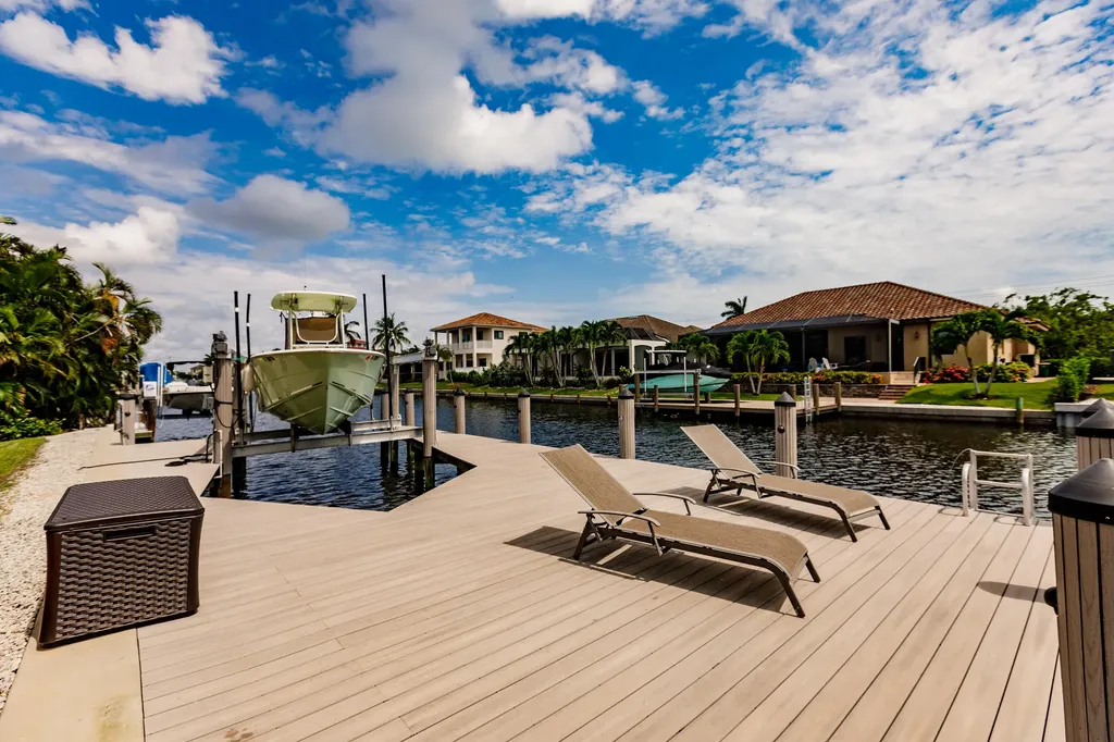 1045 Cottonwood Court Marco Island FL 34145