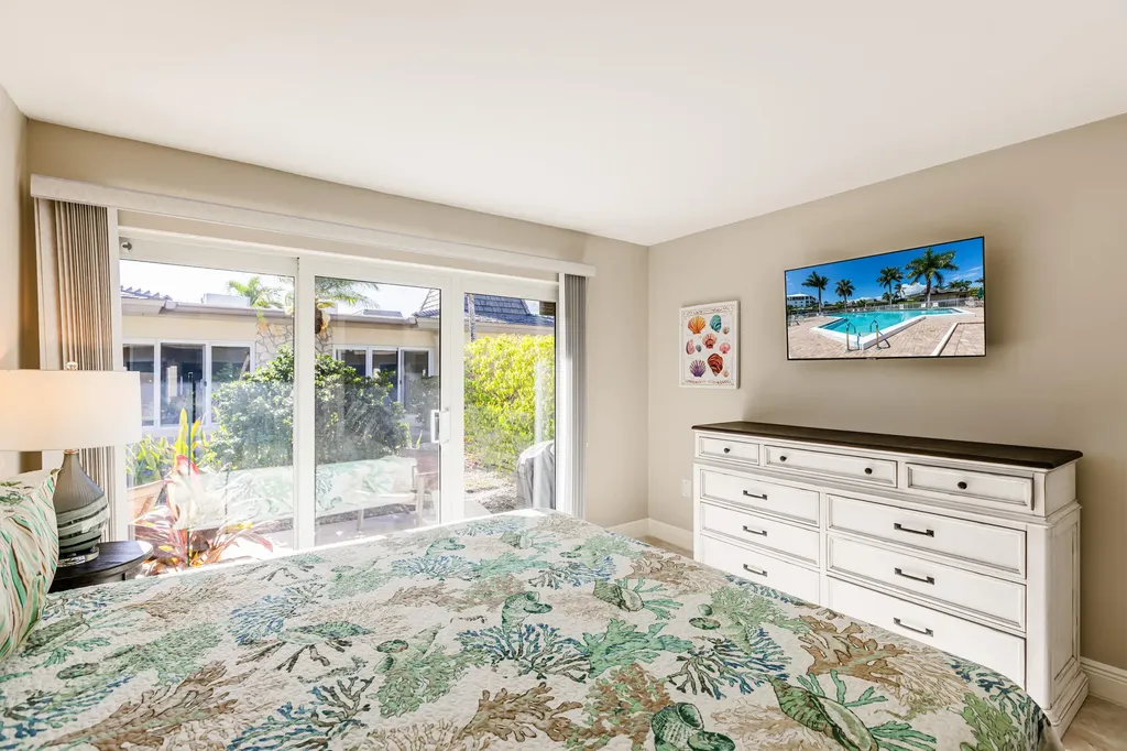 1215 Edington Marco Island FL 34145