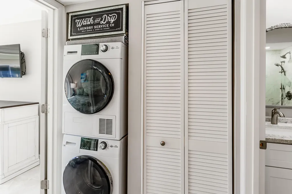 1215 Edington Marco Island FL 34145