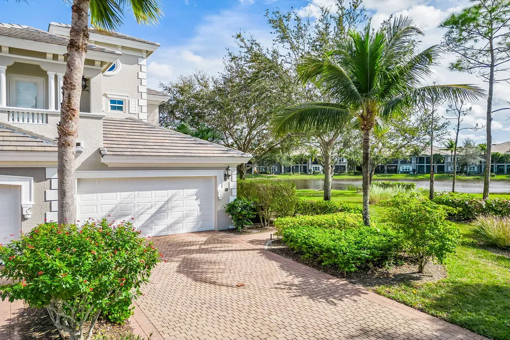 9223 Corfu Court Naples FL 34114