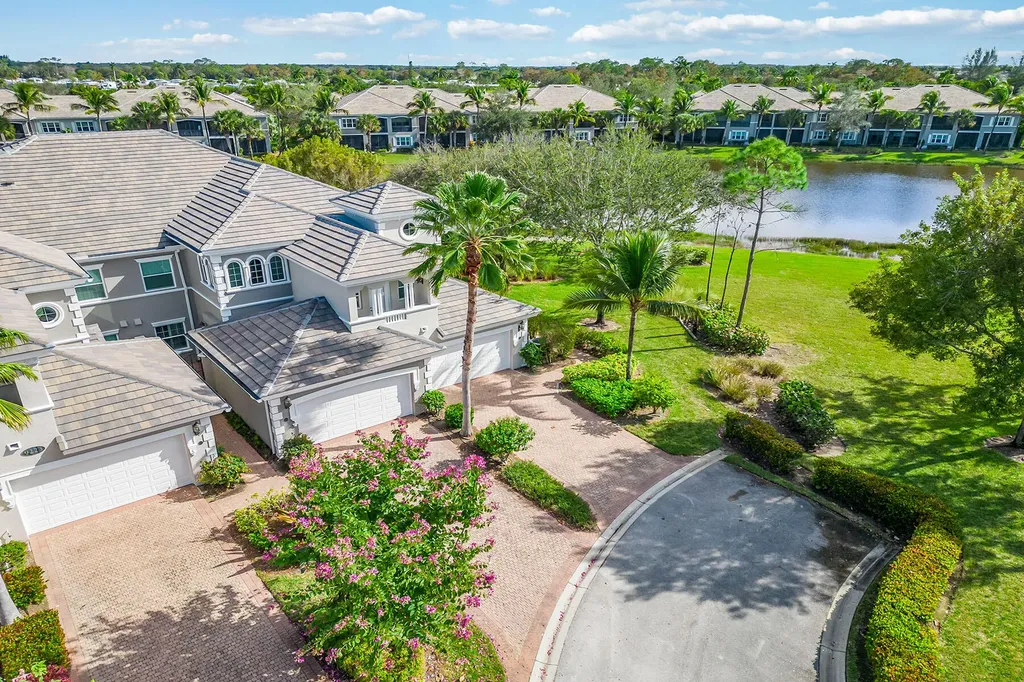 9223 Corfu Court Naples FL 34114