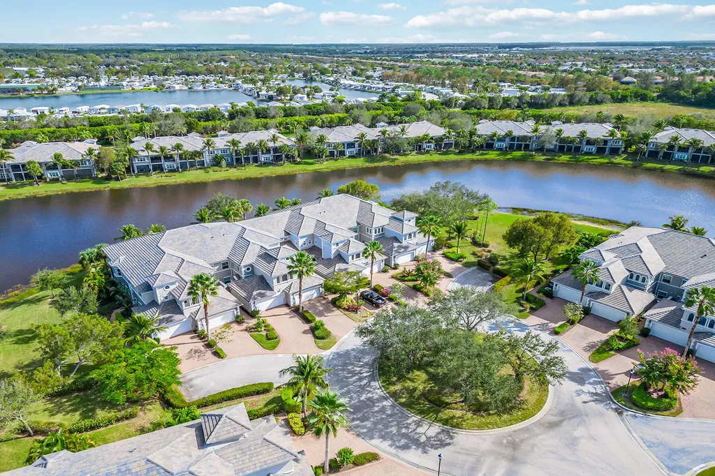 9223 Corfu Court Naples FL 34114