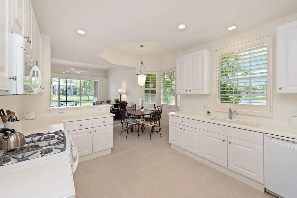 9223 Corfu Court Naples FL 34114