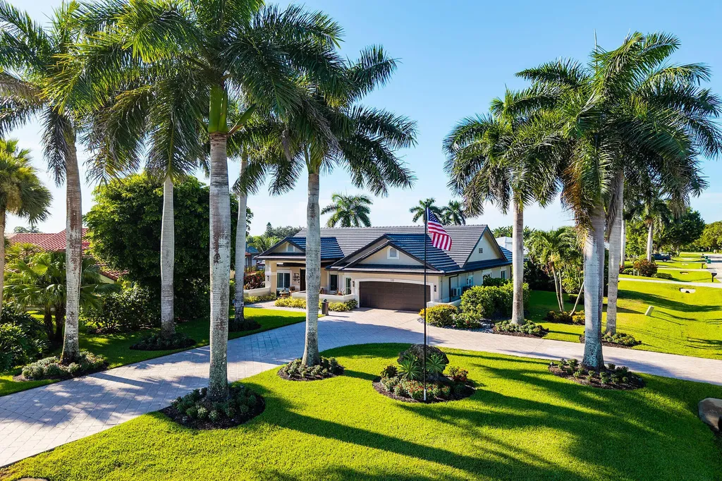 123 Newport Drive Naples FL 34114