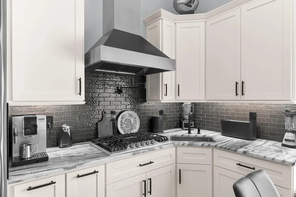 123 Newport Drive Naples FL 34114