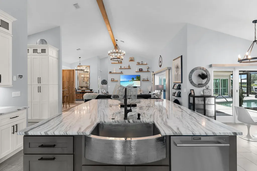 123 Newport Drive Naples FL 34114