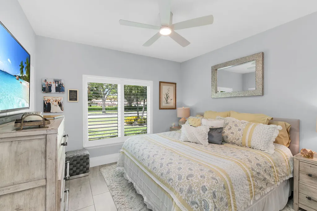 123 Newport Drive Naples FL 34114