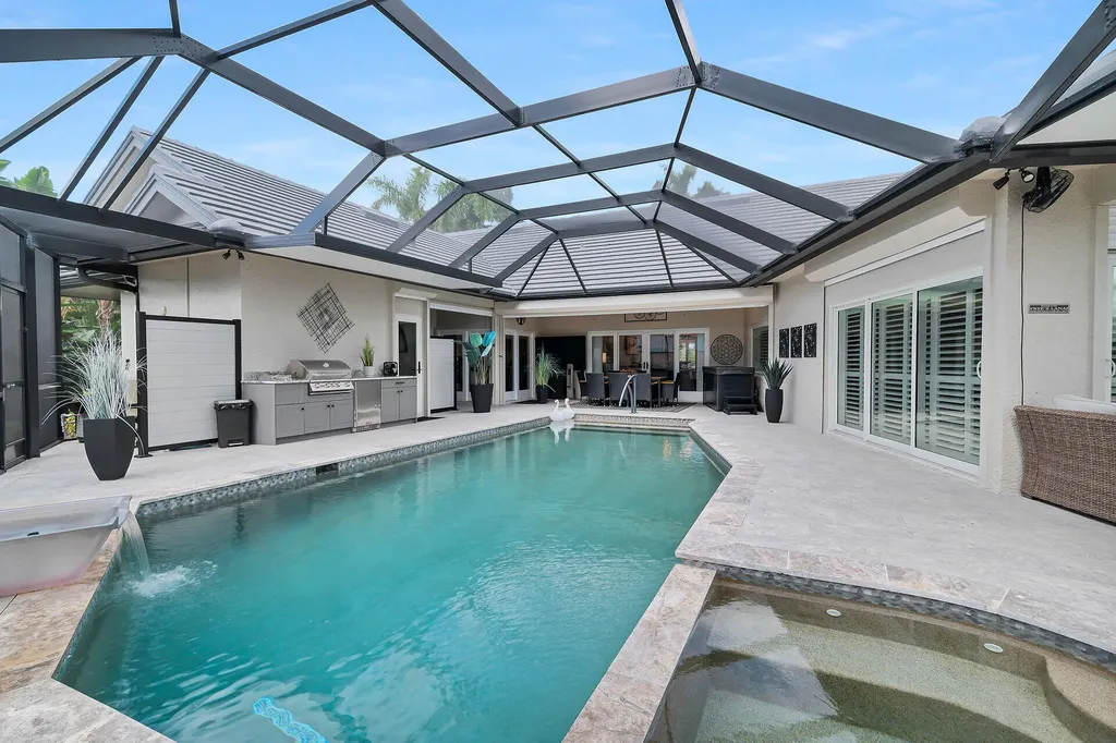 123 Newport Drive Naples FL 34114