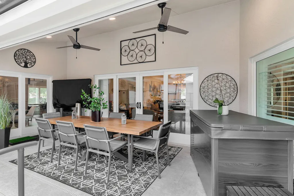 123 Newport Drive Naples FL 34114