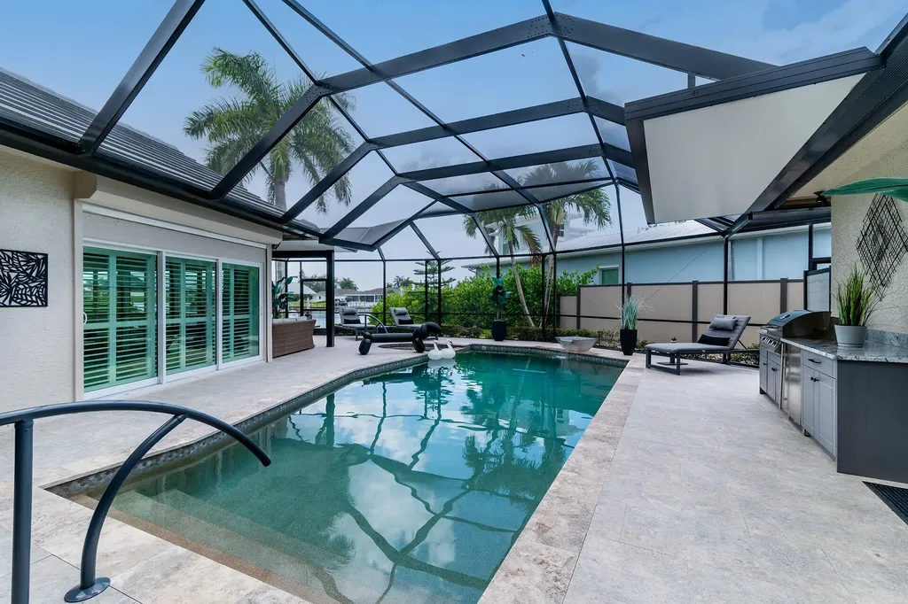 123 Newport Drive Naples FL 34114