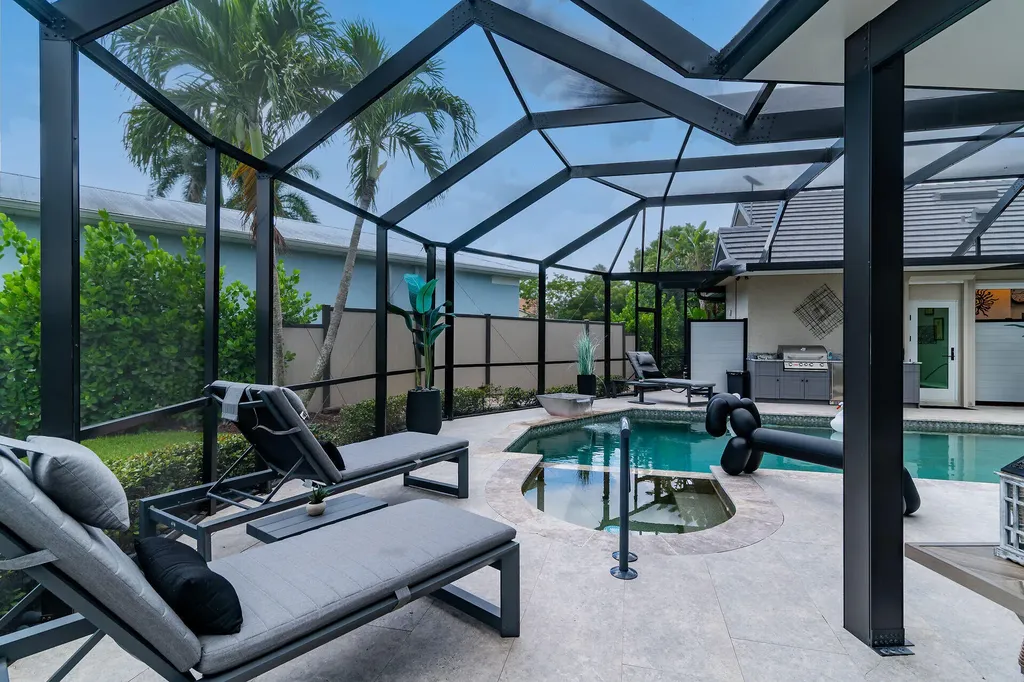 123 Newport Drive Naples FL 34114
