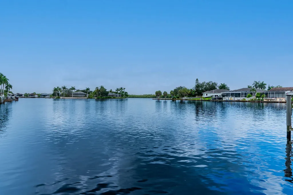 123 Newport Drive Naples FL 34114