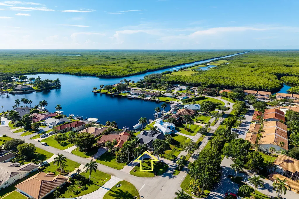 123 Newport Drive Naples FL 34114