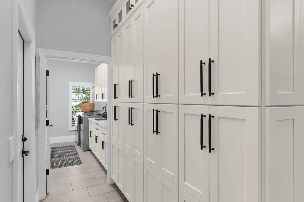 123 Newport Drive Naples FL 34114