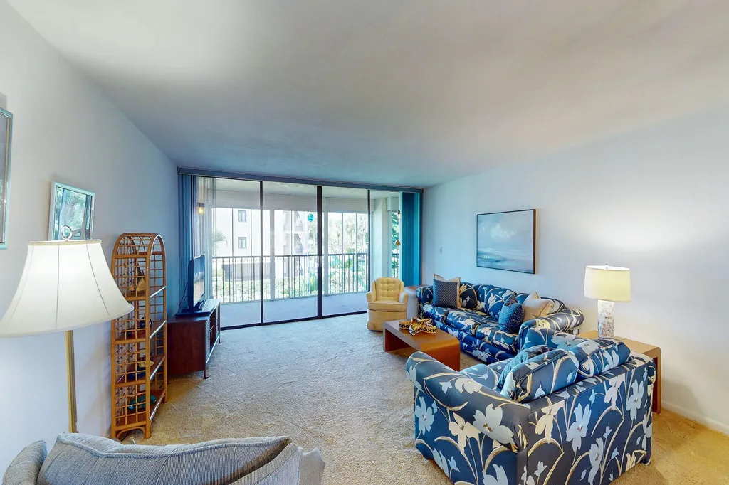 838 W Elkcam Circle Marco Island FL 34145