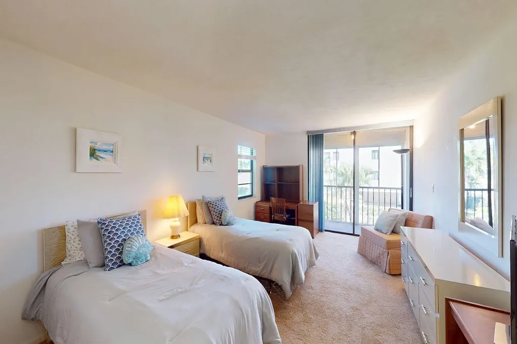 838 W Elkcam Circle Marco Island FL 34145