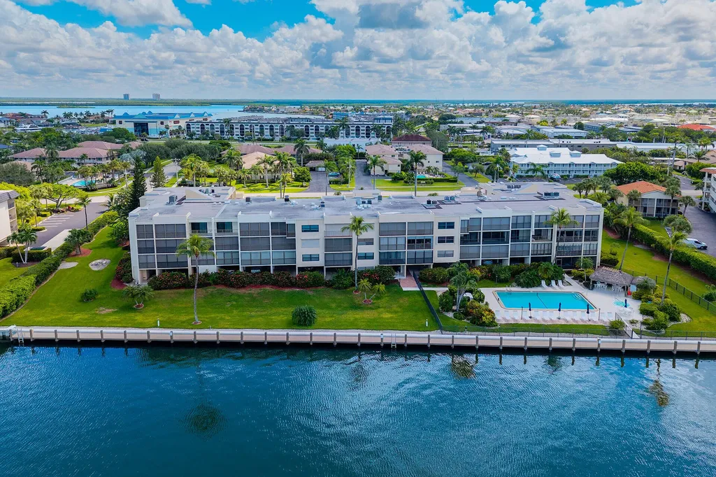 838 W Elkcam Circle Marco Island FL 34145