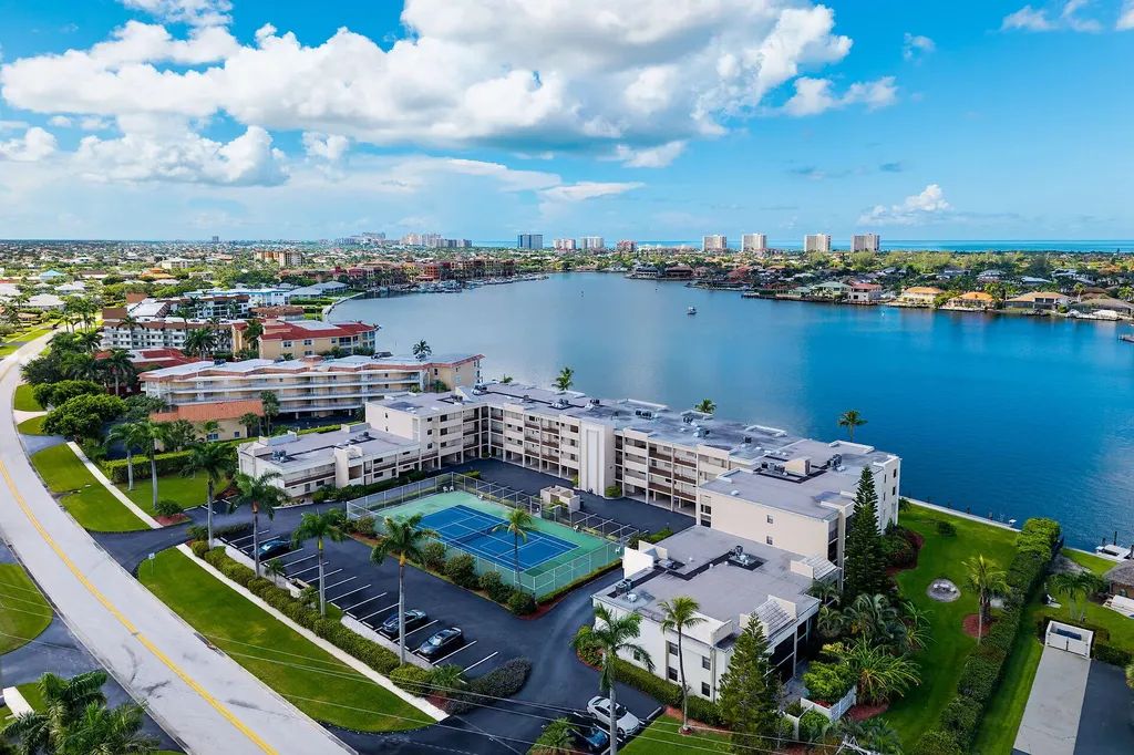 838 W Elkcam Circle Marco Island FL 34145