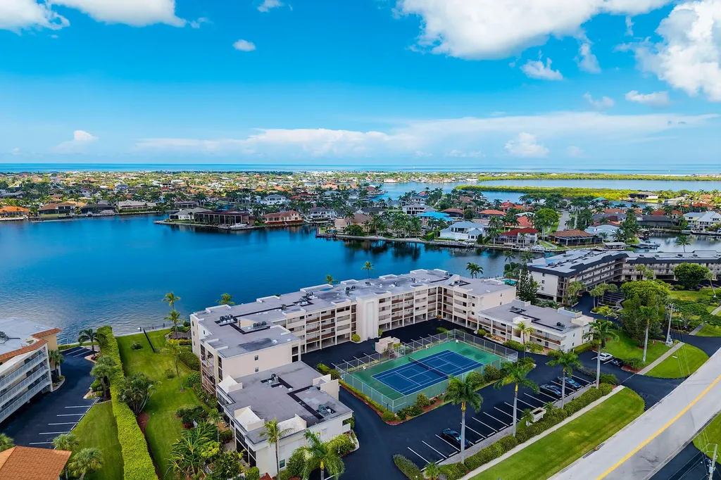 838 W Elkcam Circle Marco Island FL 34145