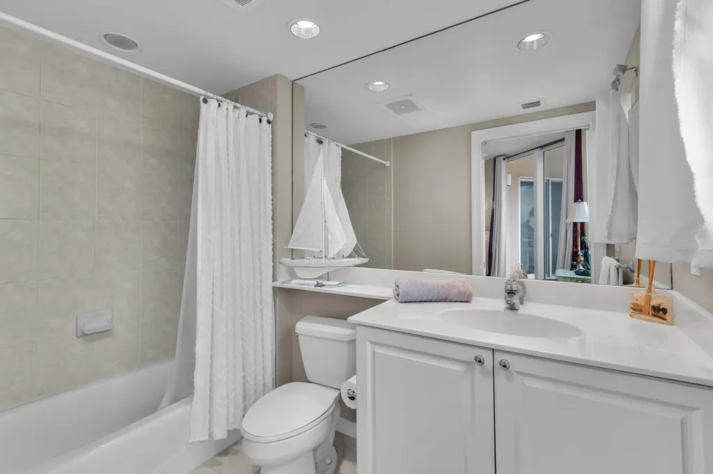 1060 Borghese Lane Naples FL 34114