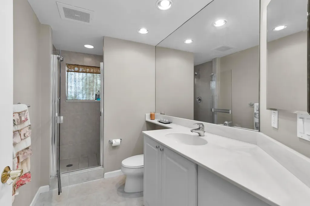 1060 Borghese Lane Naples FL 34114