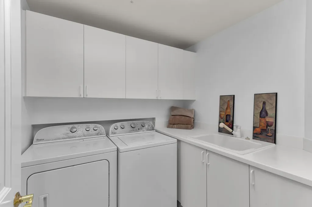 1060 Borghese Lane Naples FL 34114