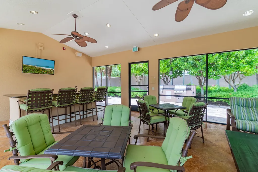 1060 Borghese Lane Naples FL 34114