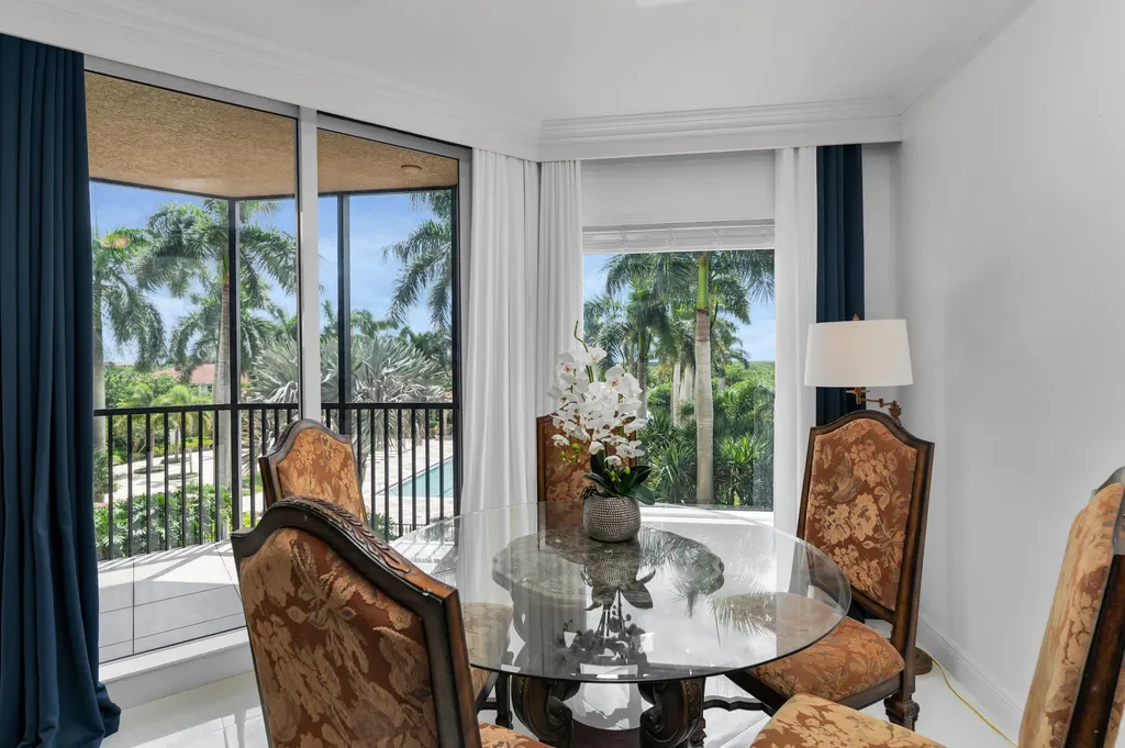1060 Borghese Lane Naples FL 34114