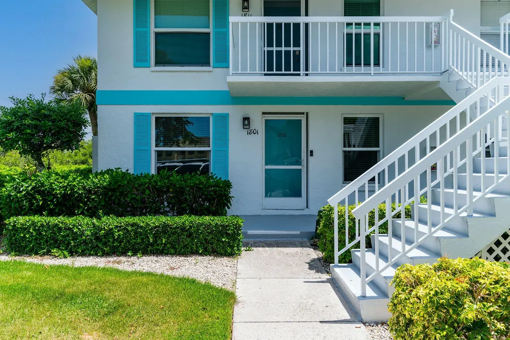 1385 Mainsail Drive Naples FL 34114