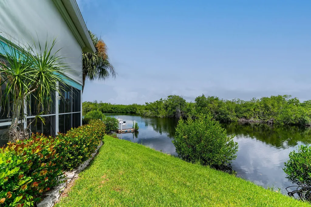 1385 Mainsail Drive Naples FL 34114