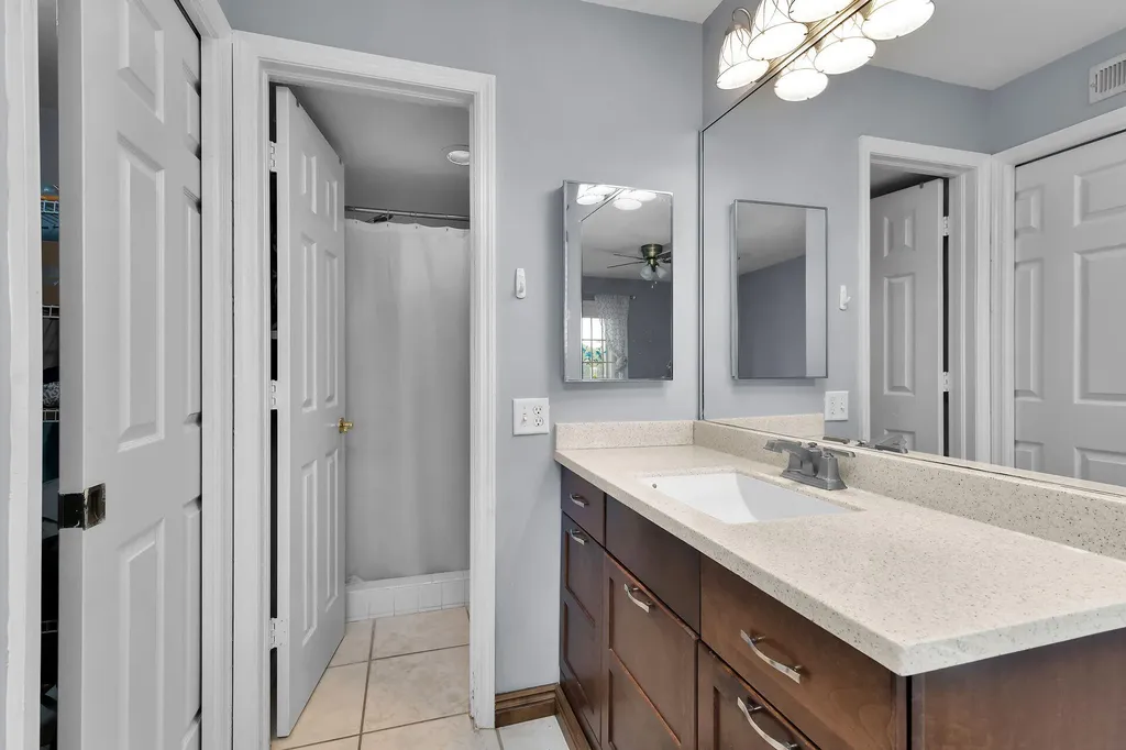 1385 Mainsail Drive Naples FL 34114